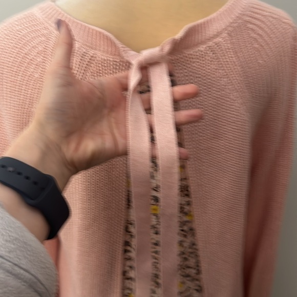 LOFT Sweater - Picture 6 of 9